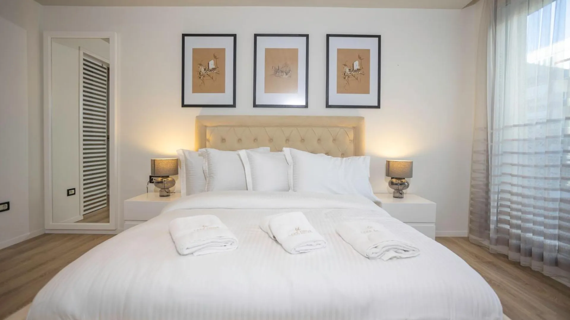 Aparthotel Lake Drive Rooms&Apartments Tirana