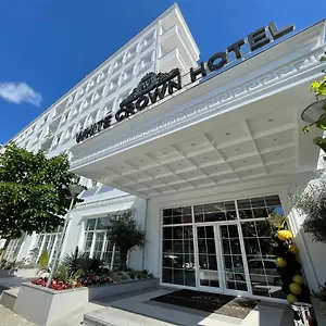 Hotell White Crown, Kamez