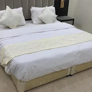 تحقق من التوفر