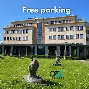 Hotel Ozo Antares Airport ***