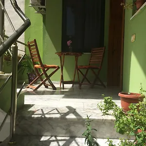 Bed & Breakfast Friends House, Tirana