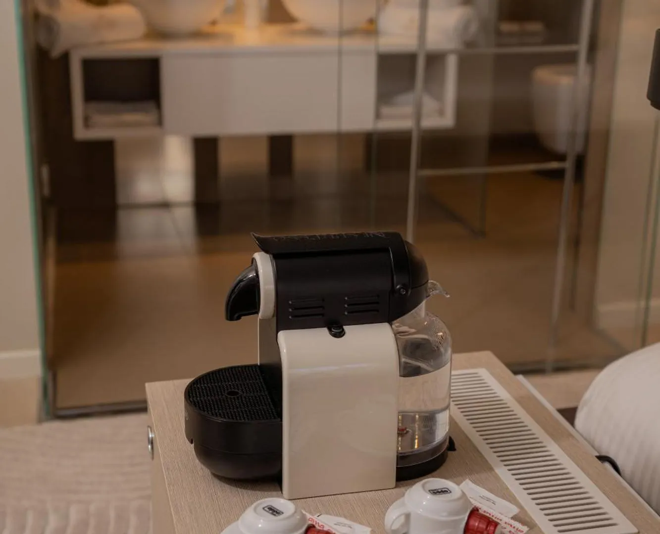 Lake Drive Rooms&Apartments Tirana Apartahotel